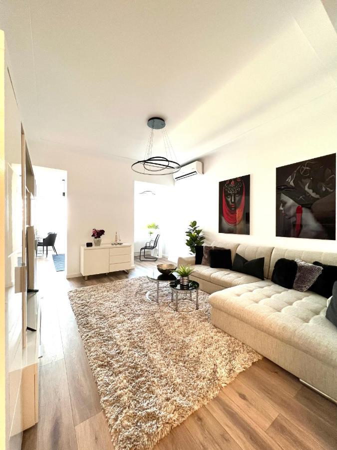Sky View - Luxury Apartament - Sanador Victoriei Bukarest Exterior foto