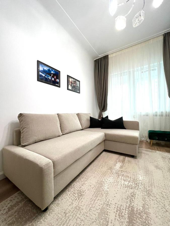 Sky View - Luxury Apartament - Sanador Victoriei Bukarest Exterior foto